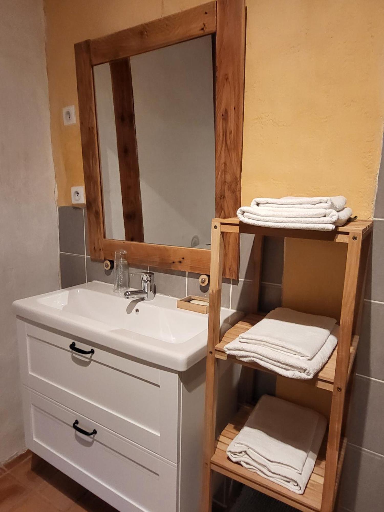Hotel Le Grenier à Blé Satillieu Habitación foto